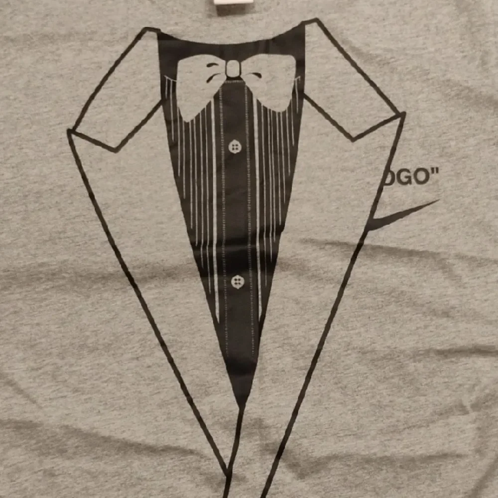Nike Gray T-Shirt